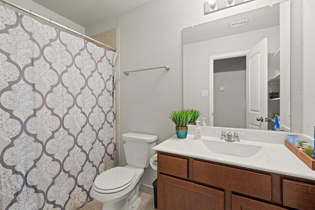 Building Photo - 24335 Kee Cresta Ct