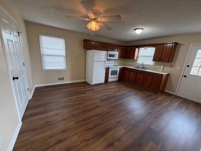 Building Photo - 2291 Plum Run Rd