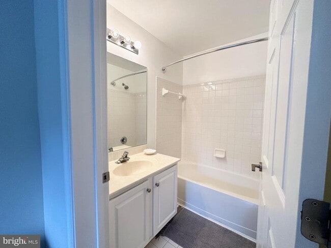 Building Photo - 11230 Edson Park Pl