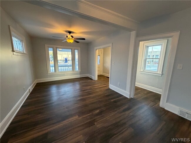 Building Photo - 18 Buffum St