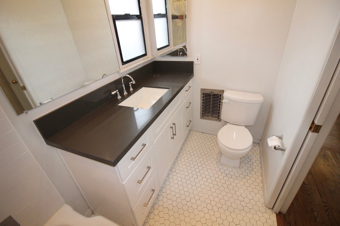 Building Photo - 5055 Laurel Canyon Blvd
