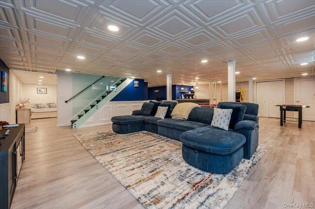 Building Photo - 525 Rocky Point Rd