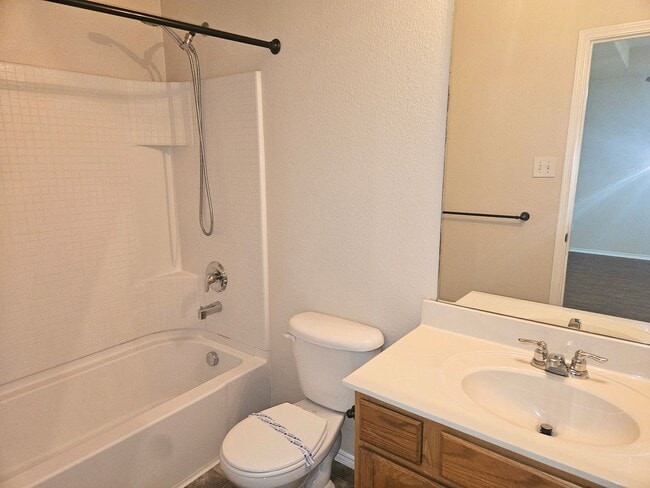 Building Photo - Lovely Single Story Home Near Tehama Ridge and Heritage