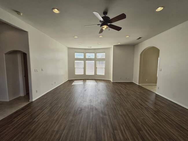 Building Photo - 4629 Spanish Sun Ave NE