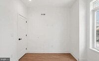 Building Photo - 1518 N Darien St