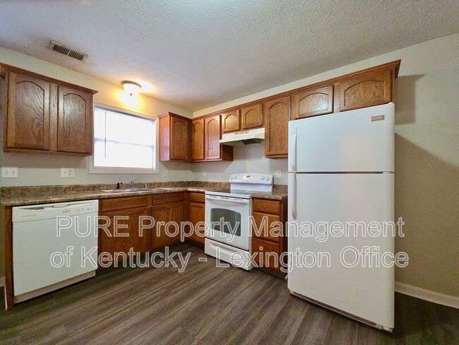 Building Photo - 1004 Whipporwill Dr