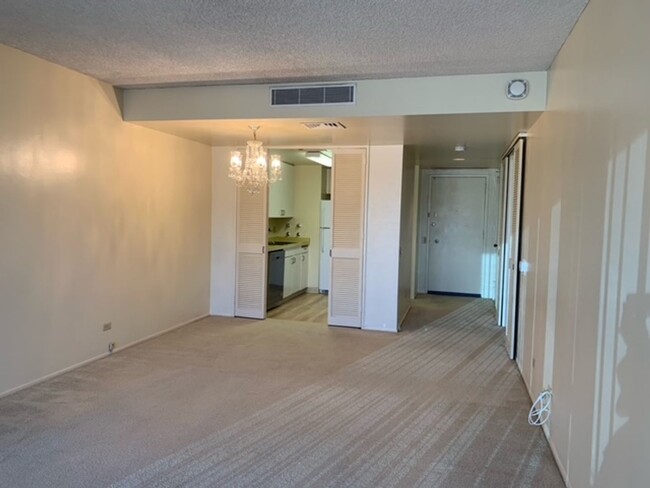 Primary Photo - Harbor Square Condo - 1 bedroom, 1 bath un...