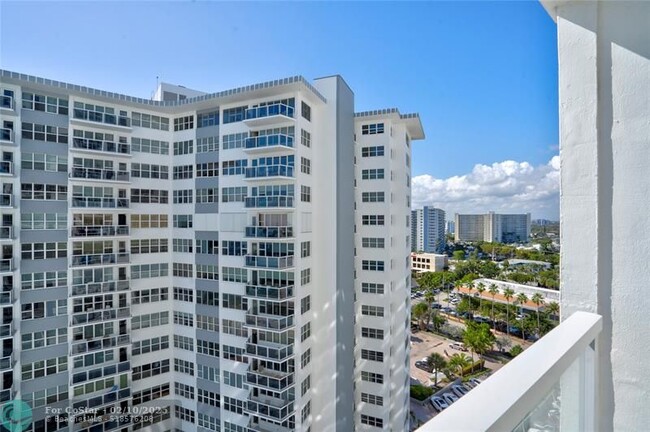 Building Photo - 3750 Galt Ocean Dr