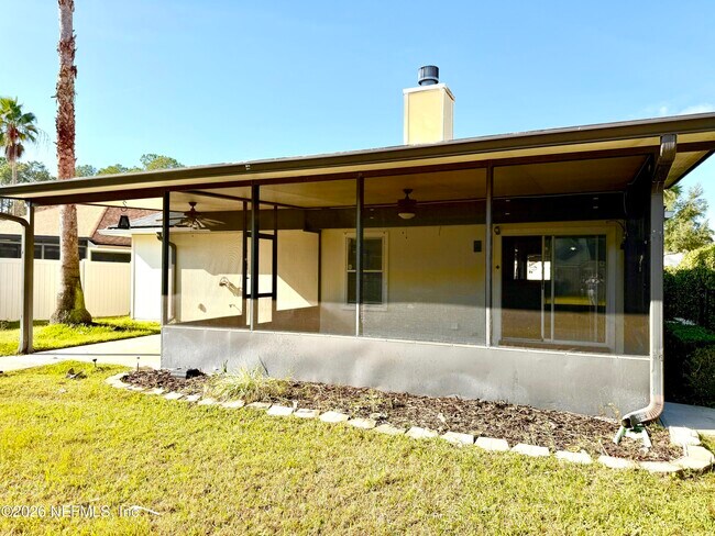 Building Photo - 1701 Covington Ln