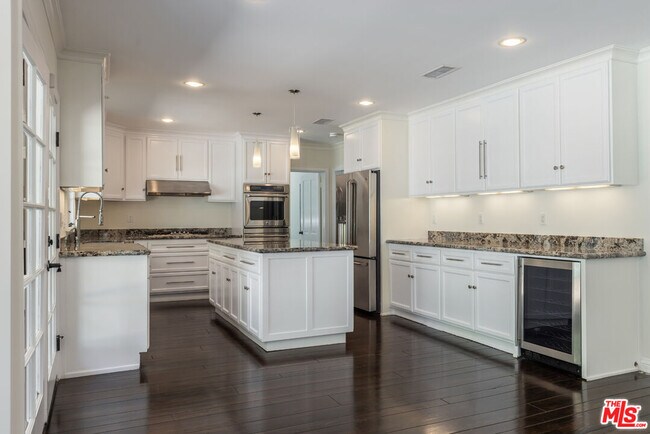 Building Photo - 11339 Thurston Pl
