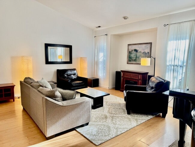 Building Photo - 4809 S Dory Trail