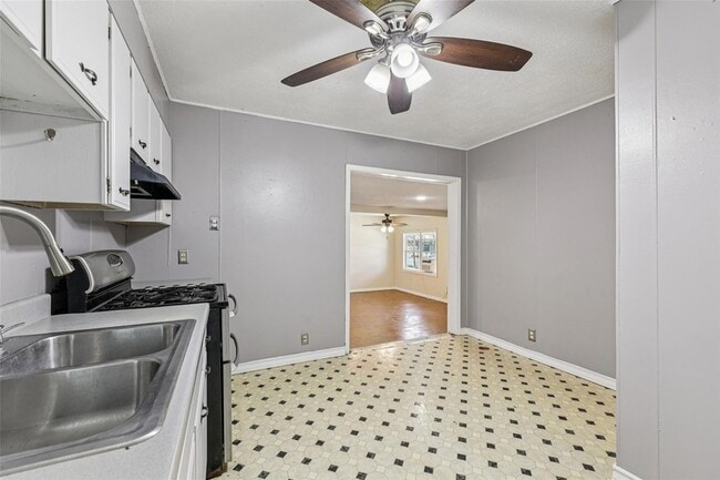 Building Photo - 620 Barbara Dr