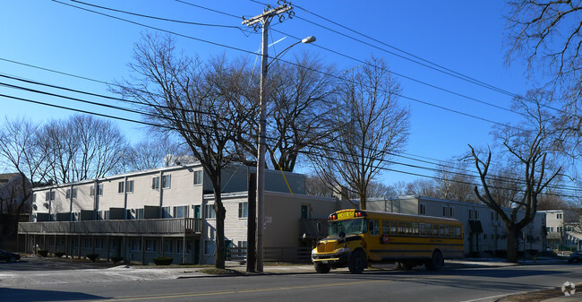 Building Photo - St. Martin's Townhomes