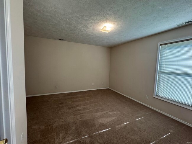 Building Photo - 7131 Greenlake Dr