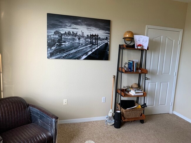 Building Photo - 5000 Culbreath Key Way