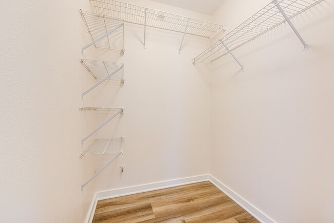 Building Photo - 7322 Parkland Manor Dr