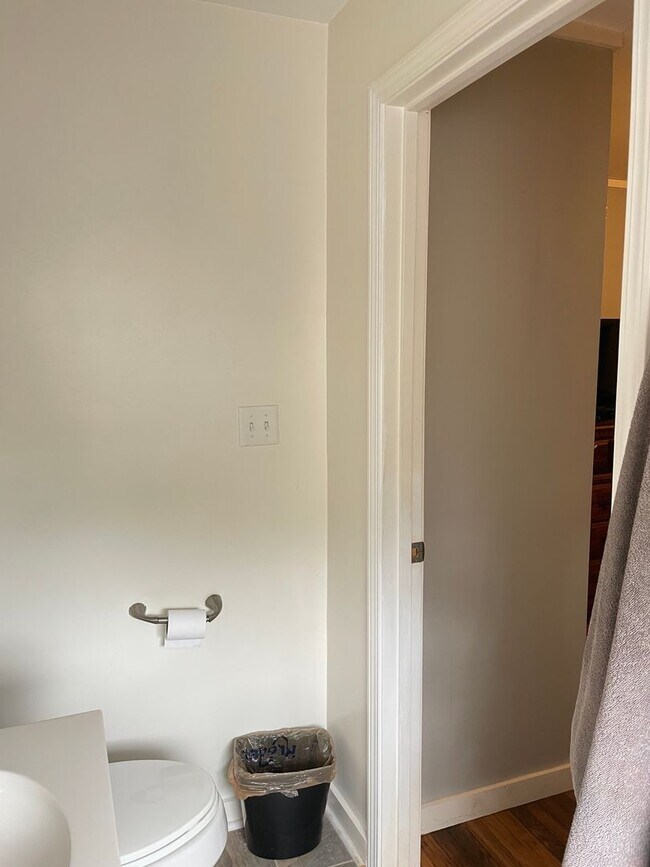 Building Photo - 3BR Close to the Heart of Normaltown