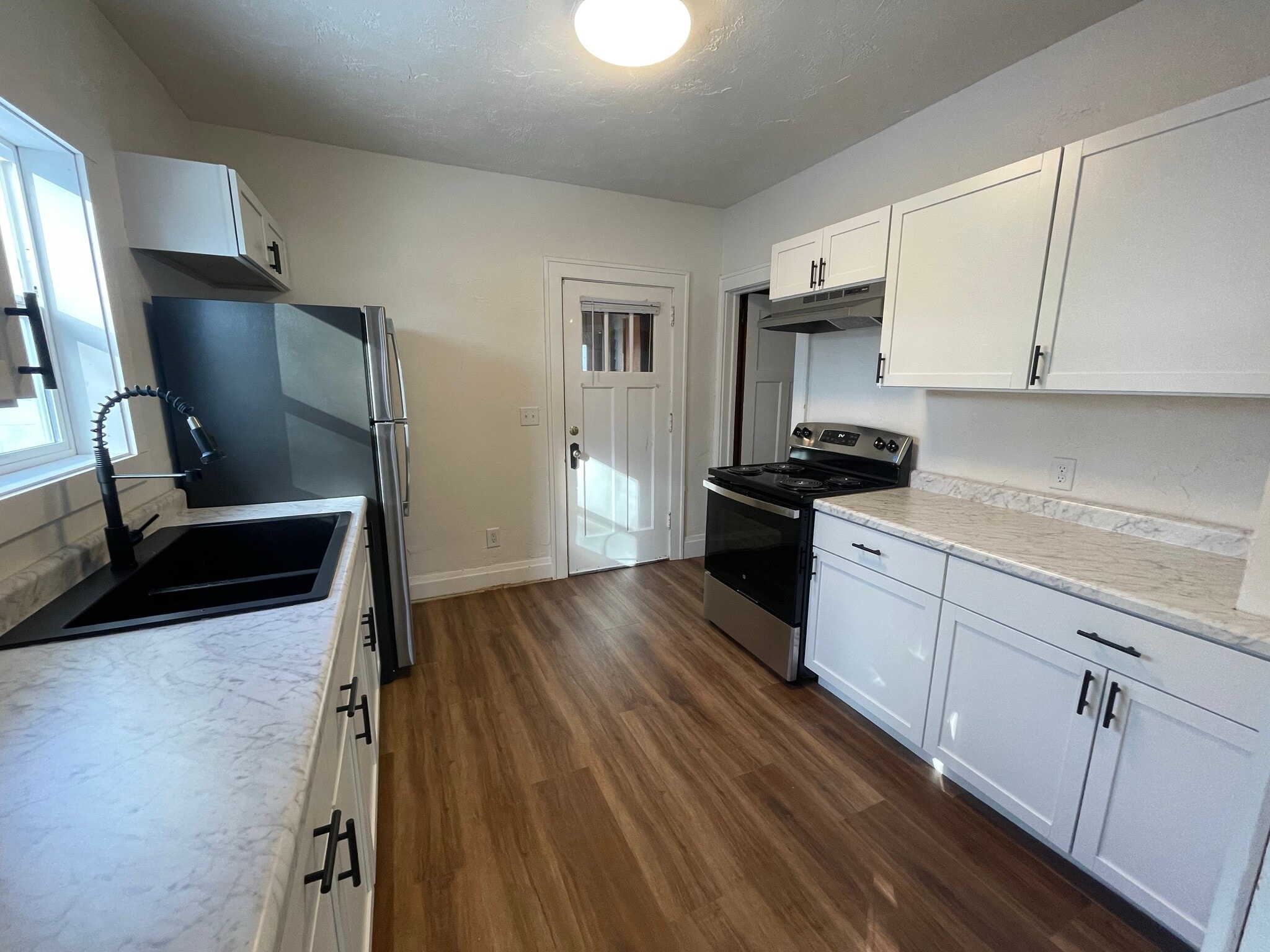 Building Photo - 126 N 4th Ave