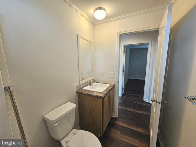 Building Photo - 86 Metz Dr