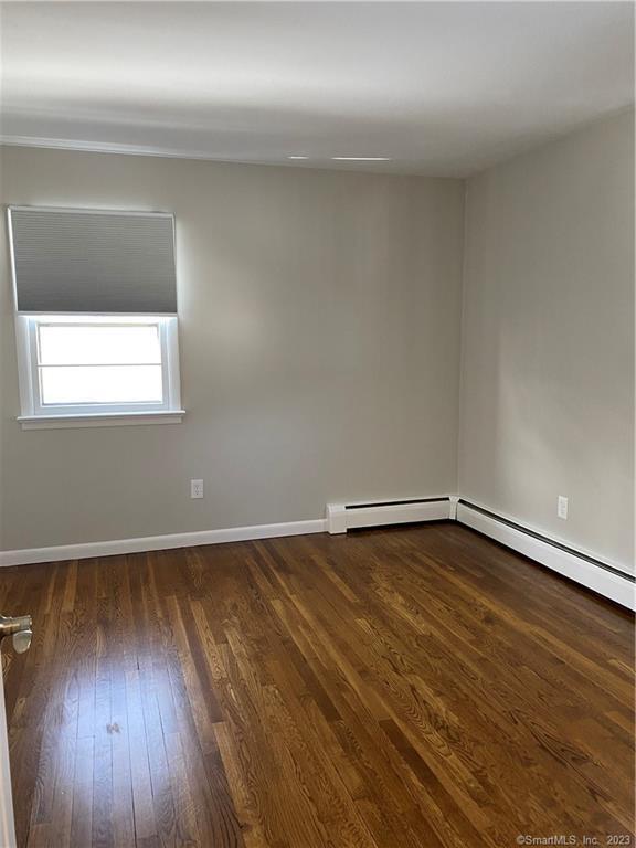 Building Photo - 44 Hillside Ave