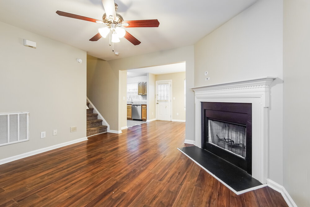 Building Photo - 3430 Idlewood Village Dr
