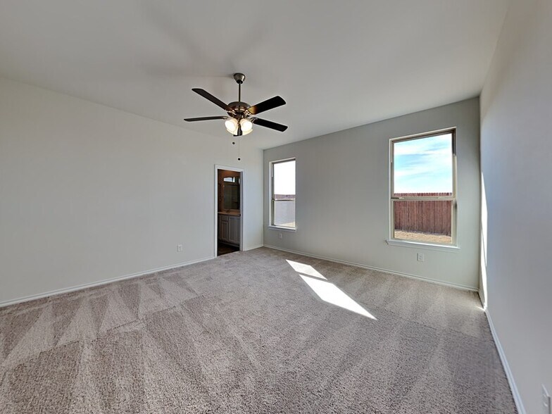 Building Photo - 1629 Briar Hunt Dr