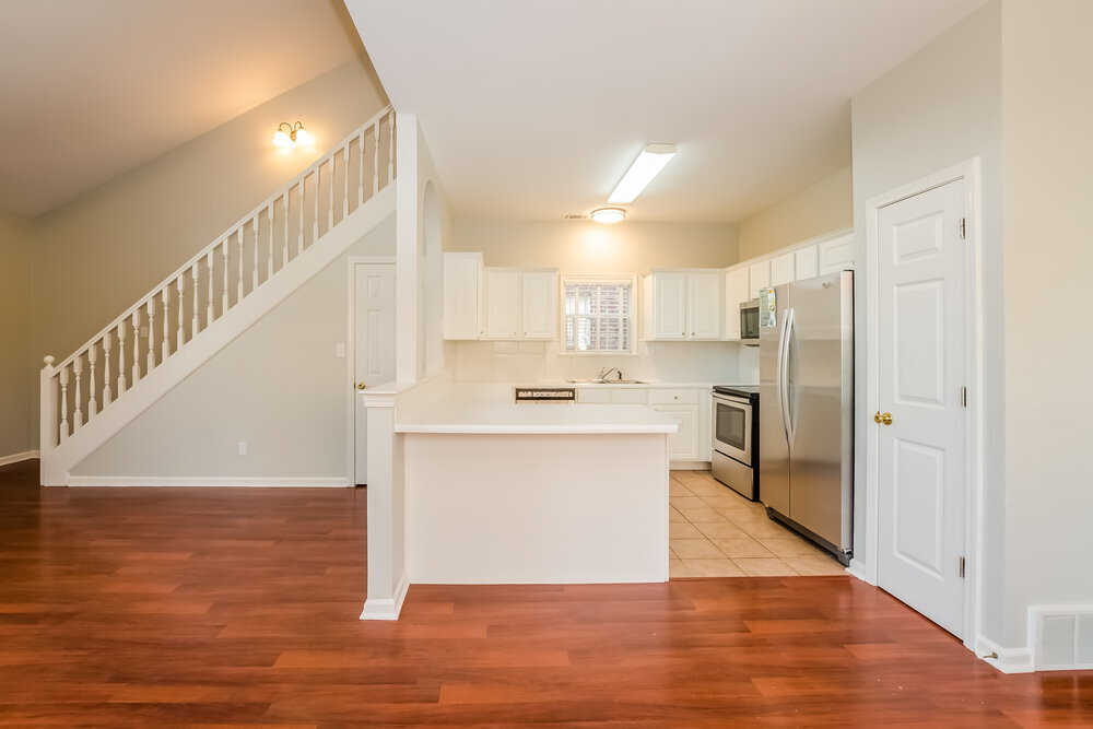 Building Photo - 10436 Sunnybrook Cir