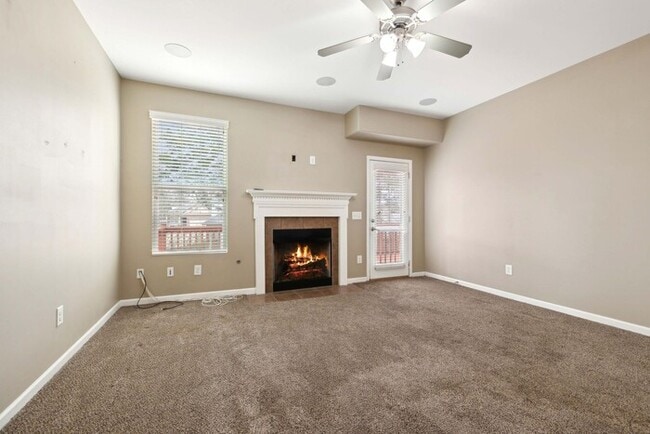 Building Photo - 3 Bedroom 3 Bath Home in Mt Juliet Now Lea...