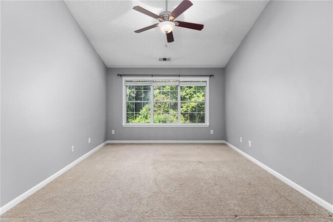 Building Photo - 13030 Carriage Park Ln