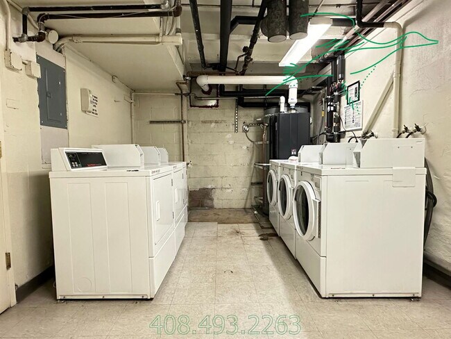 Building Photo - 1910 Mt Vernon Ct