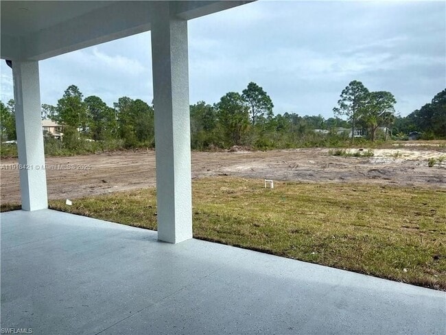 Building Photo - 3302 E 18th St