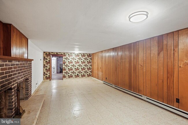 Building Photo - 2323 Bond Rd