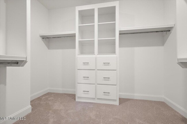 Building Photo - 464 Aurora Cir