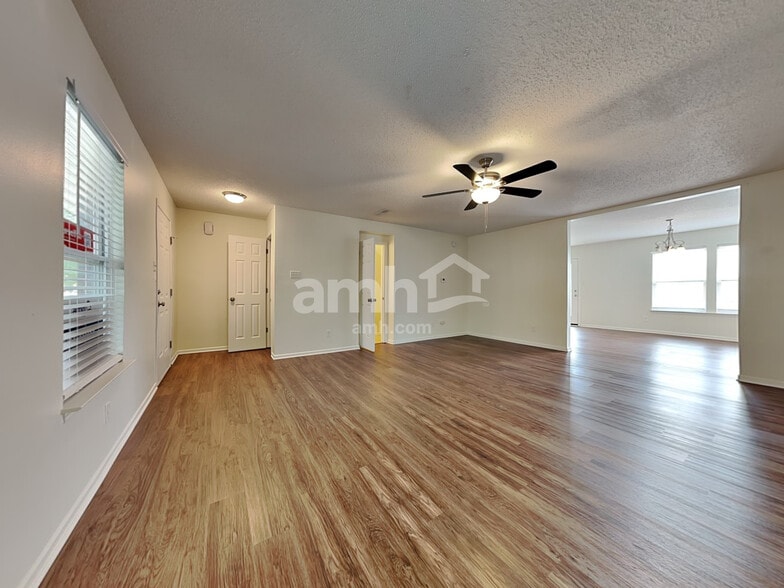 Building Photo - 9951 Sapphire Berry Ln
