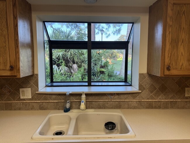 Building Photo - 2632 SW Willowood Cir