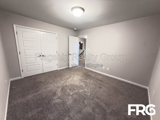 Building Photo - 100 Kettle Dr