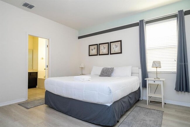 Building Photo - 2625 Santosh Cove