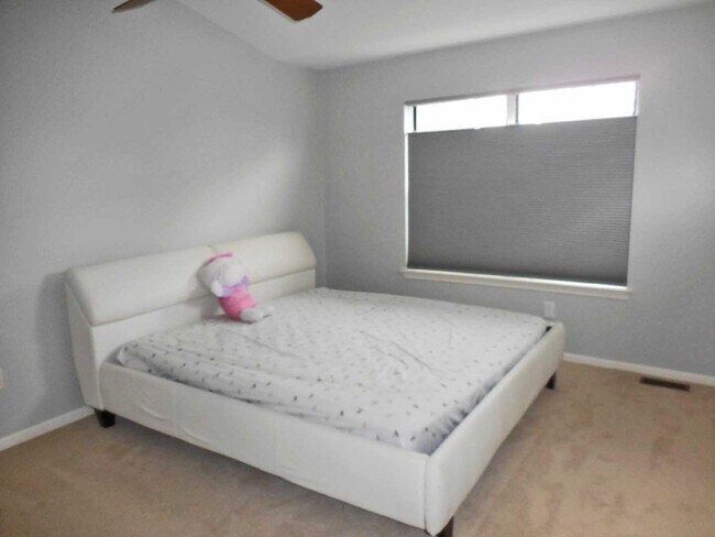 Building Photo - 4314 Hillside Dr