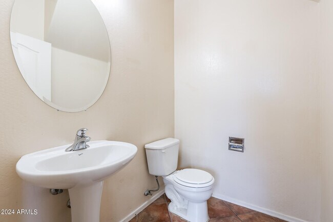 Building Photo - 14944 N 174th Dr