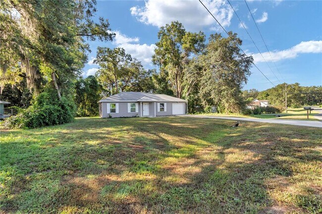 Building Photo - 460 Locust Rd