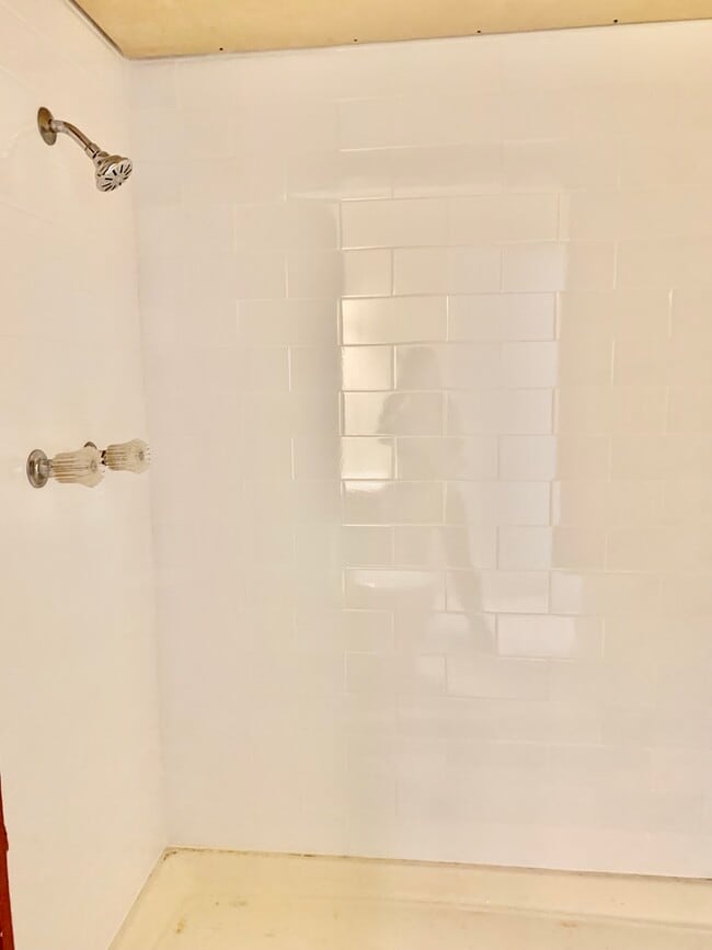 Building Photo - 16118 Lazy Ridge Rd