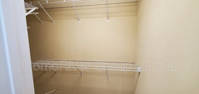 Building Photo - 700 Sweet Spice Way