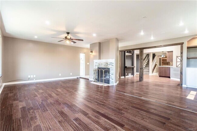 Building Photo - 7450 Webb Rd