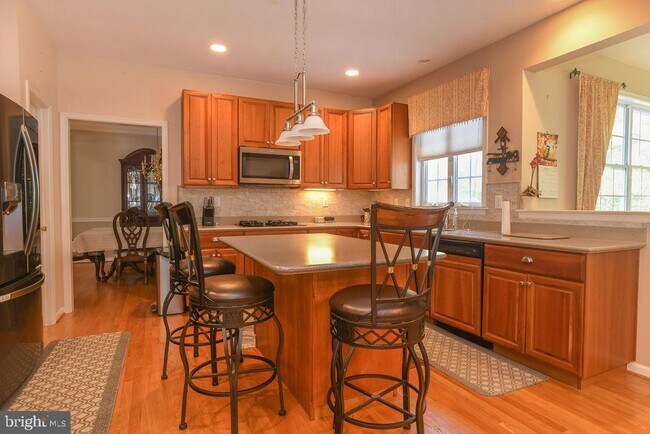 Building Photo - 205 Dangina Dr