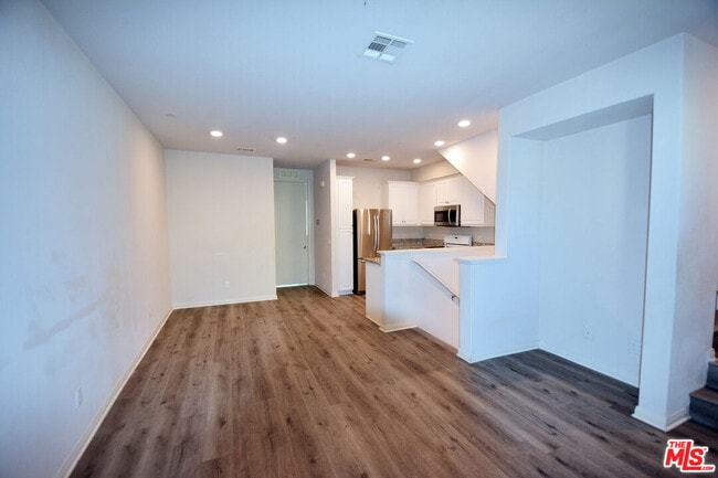 Building Photo - 14107 W Birch Ln