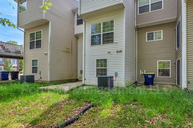 Building Photo - 2754 Zeek Ln