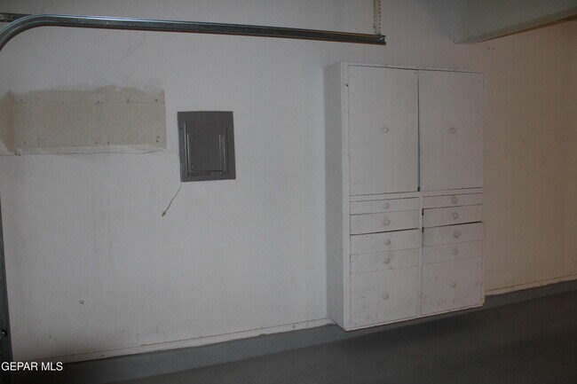 Building Photo - 704 Springfire Dr