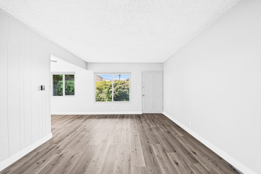 Building Photo - 3525 2nd St