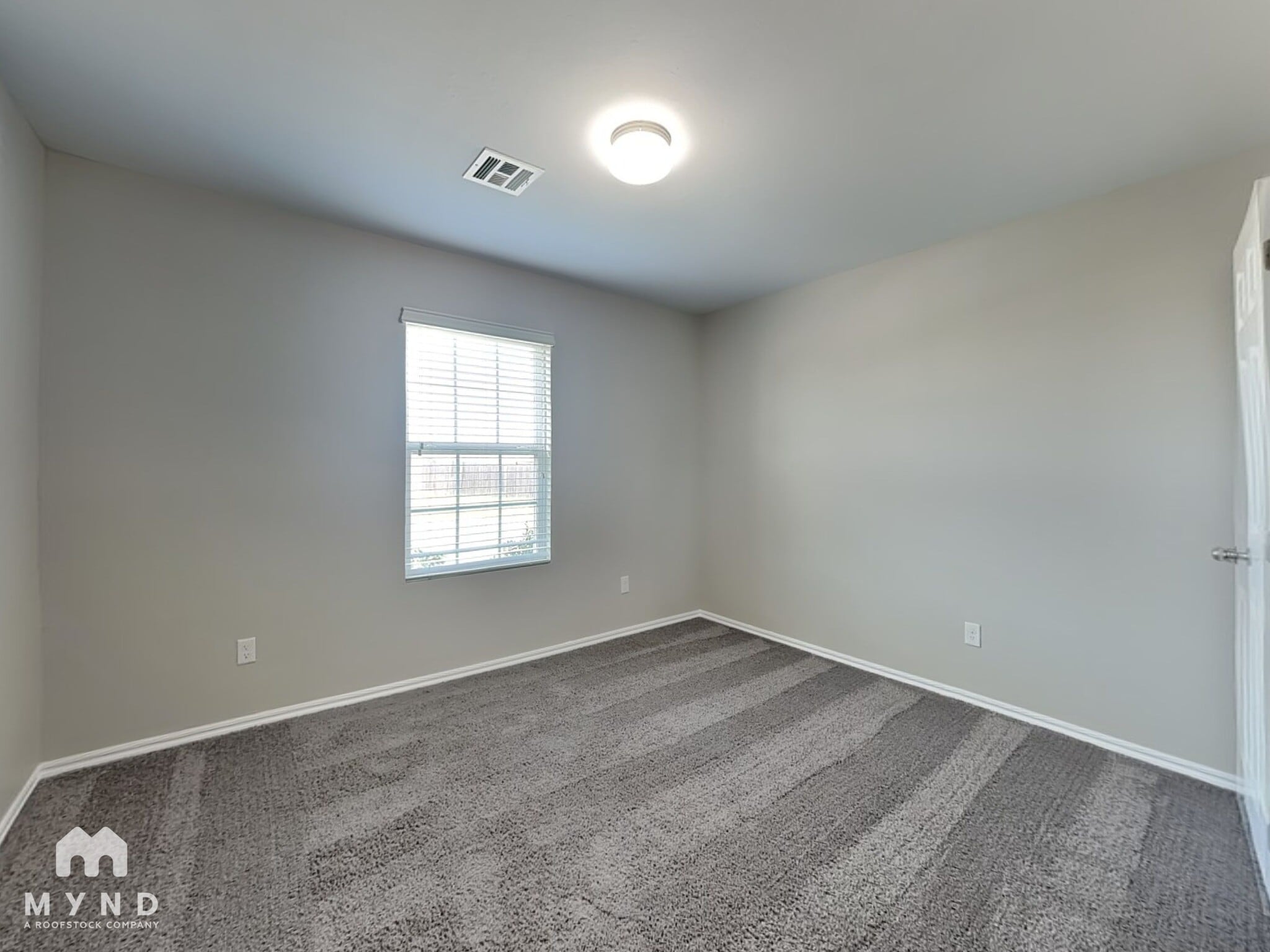 Building Photo - 1712 Lanesboro Dr