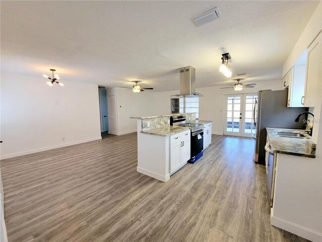 Building Photo - 5622 63rd Way N